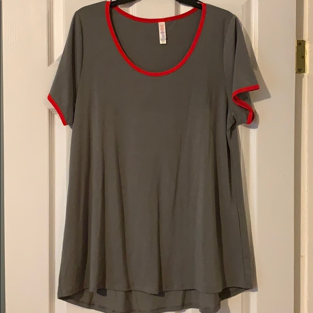 Lularoe Classic Tee